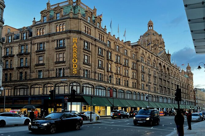 London 4 Hour Private Car Tour Hotel Pick Up and Drop Off - St. Paul’s Cathedral to Piccadilly Finish: Central London in One Flow