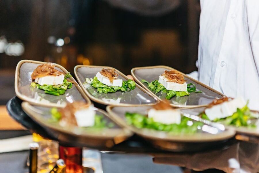 London: 6-Course Gourmet Dinner on a Luxury Coach - The sightseeing route: London’s greatest hits from your table