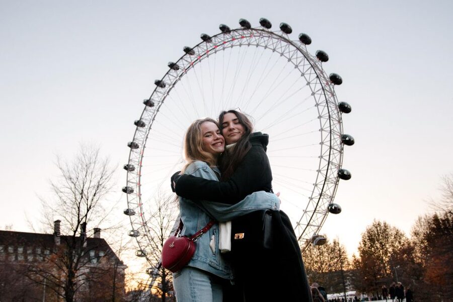 London: A Unique Photoshoot Experience at Famous Sites - What You Get After: High-Res Downloads, Editing, and Sharing in 48 Hours