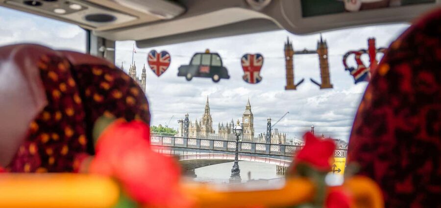London: Afternoon Tea Bus Tour & London Eye Option - What this London tour really feels like