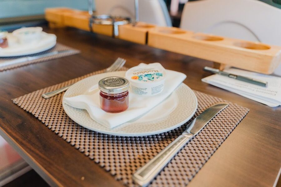 London: Afternoon Tea Bus with a Glass of Prosecco - Key things to know before you board