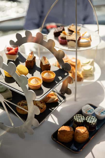 London: Afternoon Tea on the London Eye - Choosing the right menu: Traditional, Vegan, Vegetarian, Gluten-Free