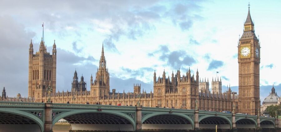 London: App-Based Walking Tour with 30 Stops - Key points I’d plan around