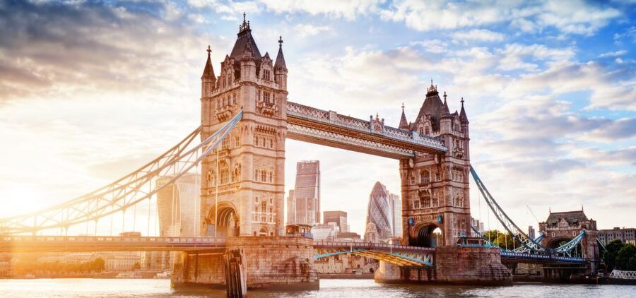 London: App-Based Walking Tour with 30 Stops - Why This 4-Hour, 30-Stop London Walk Works at Your Pace