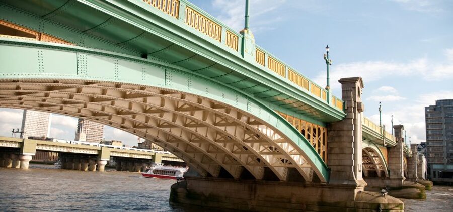 London: App-Based Walking Tour with 30 Stops - Getting the App Ready Before You Reach the Thames