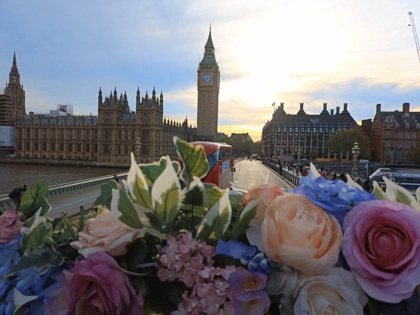 London: Bar Bus Tour by Tootbus - Time on the Bus: 75 Minutes Isn’t Long, But It’s a Good Shape