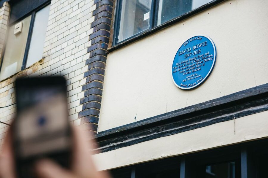 London: Beatles and Abbey Road Tour with Richard Porter - John Lennon’s bigger than Jesus interview and the 1966 odd details