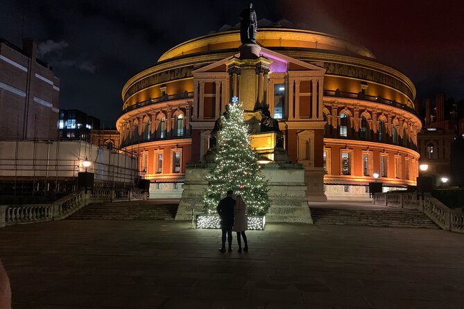 London Bespoke Black Cab Christmas Lights & Sights Private Tour - Sloane Square and the Gateway to the Kings Road