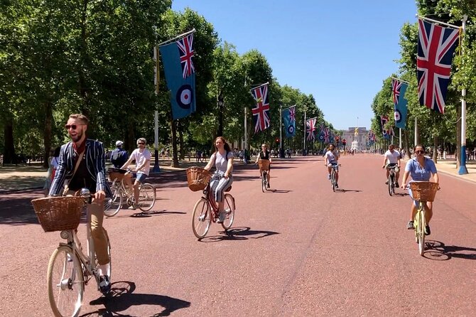 London Bike Tour: Landmarks, Secret Gems, Pub Stop & Street Art - A fast, friendly way to cover London’s icons