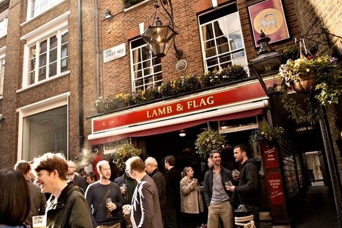 London Bike Tour: Landmarks, Secret Gems, Pub Stop & Street Art - The Lamb & Flag pub stop: a break that feels local