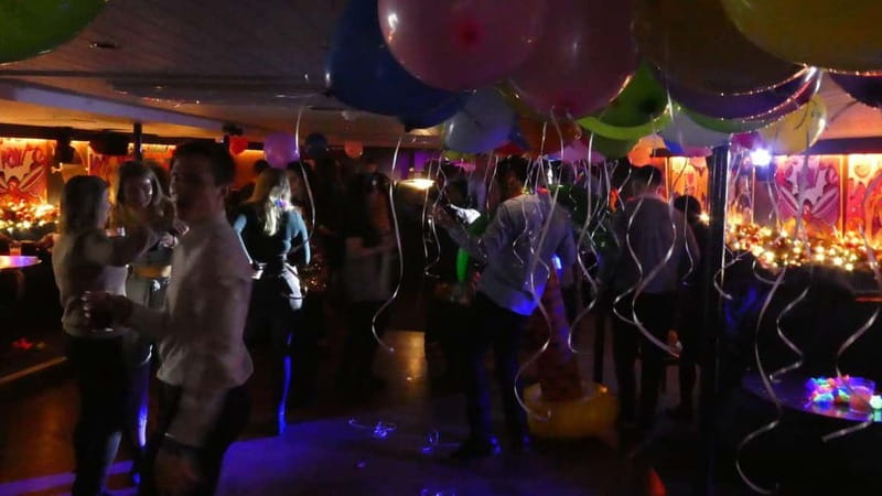 London: Boat Show Comedy Club Experience - Price and Value: Is $24 Worth It in London?