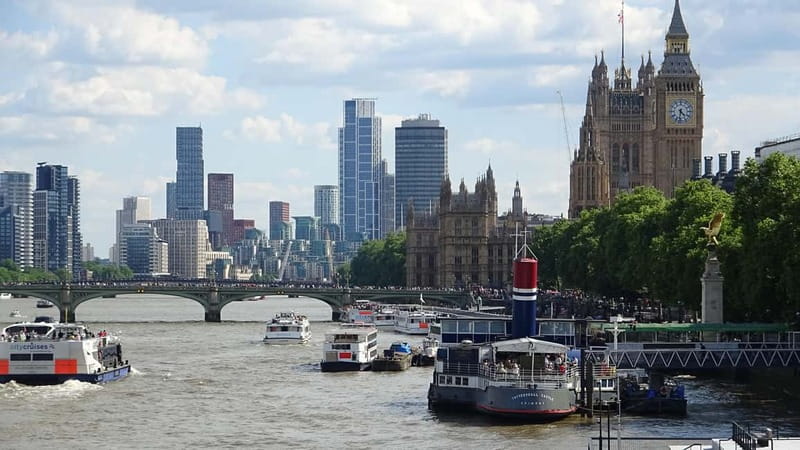 London: Boat Show Comedy Club Experience - Should You Book the London Boat Show Comedy Club?