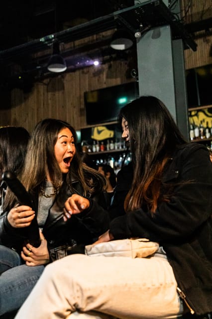 London: Bottomless Brunch Comedy - The Ding Dong Gong Show - How the 4-hour flow works (and how to time your London day)