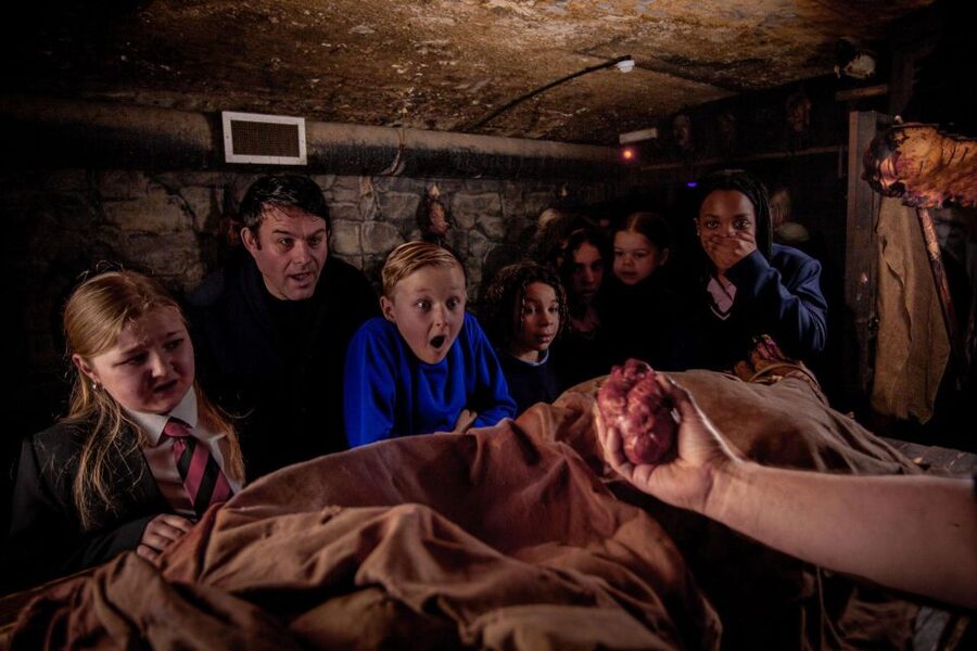 London Bridge Experience and Tombs Entrance Ticket - The London Tombs scare maze: what intense really feels like