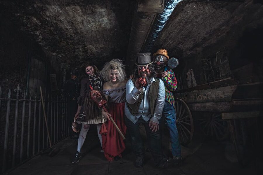 London Bridge Experience and Tombs Entrance Ticket - Cloakroom rules, photos, and comfort tips that actually matter