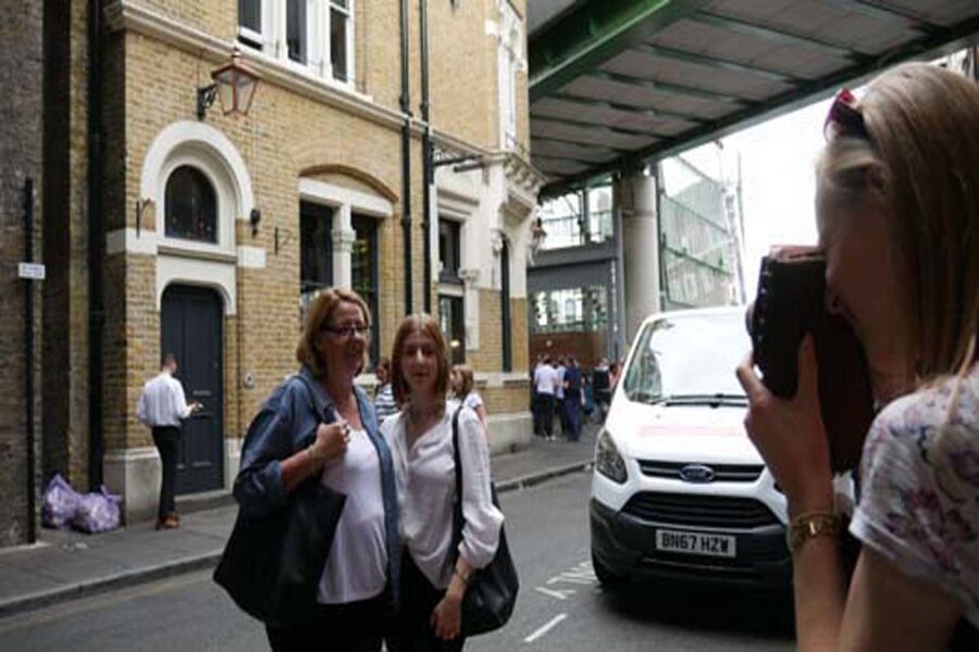 London: Bridget Jones 2–Hour Walking Tour - Darcy and the new diary scene: spotting the details that matter