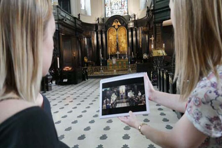 London: Bridget Jones 2–Hour Walking Tour - Walking through London landmarks: Tower Bridge, London Bridge, St Paul’s