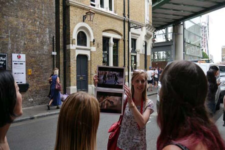 London: Bridget Jones 2–Hour Walking Tour - 12+ movie locations across all four films: what that means for your time