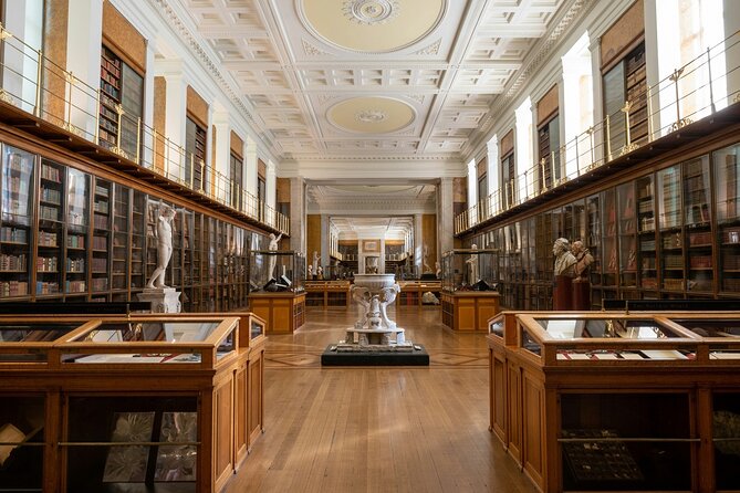 London: British Museum Audio Guide & Small Group Entry - Comfort and practical tips: cloakroom fees, packing, and the heat reality