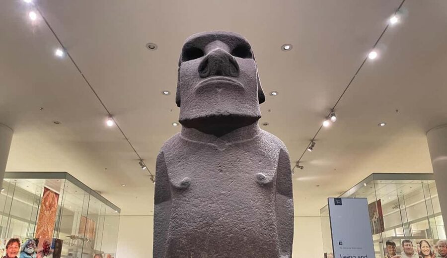 London: British Museum Express Guided Tour & Priority Entry - Rosetta Stone, famous names in art, and Asian/Buddhist highlights