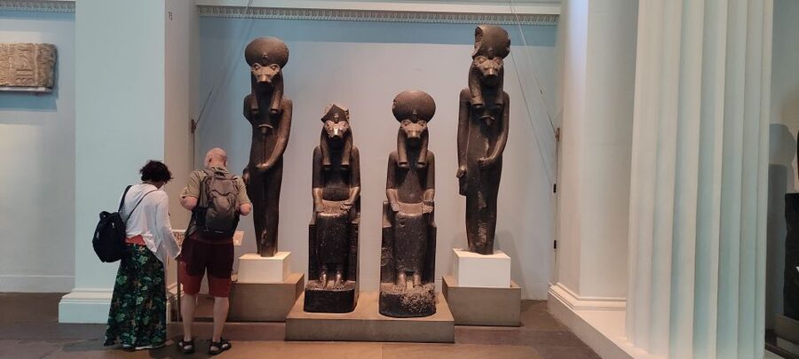 London: British Museum Private Tour for Kids & Families - British Finds Kids Can Point To: Sutton Hoo, Vindolanda, and Chessmen