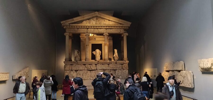 London: British Museum Tour with Archaeologist Guide - Russell Square meet-up and the 9:45am departure rule