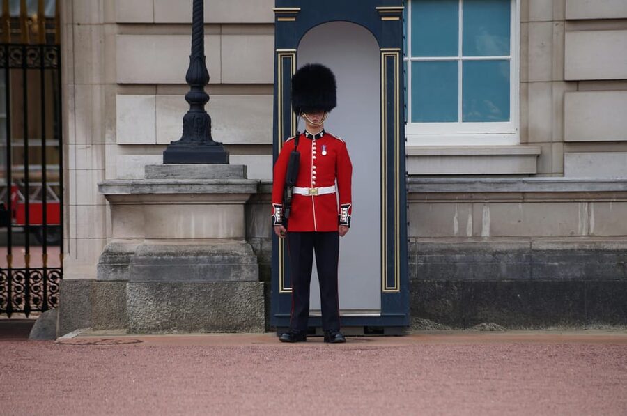 London: Buckingham Palace and Changing of the Guards Tour - The Band, the Music, and Why It’s More Than Background