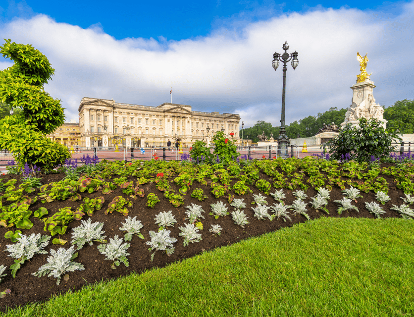 London: Buckingham Palace and Royal London Walking Tour - Should You Book This Buckingham Palace + Royal London Tour?
