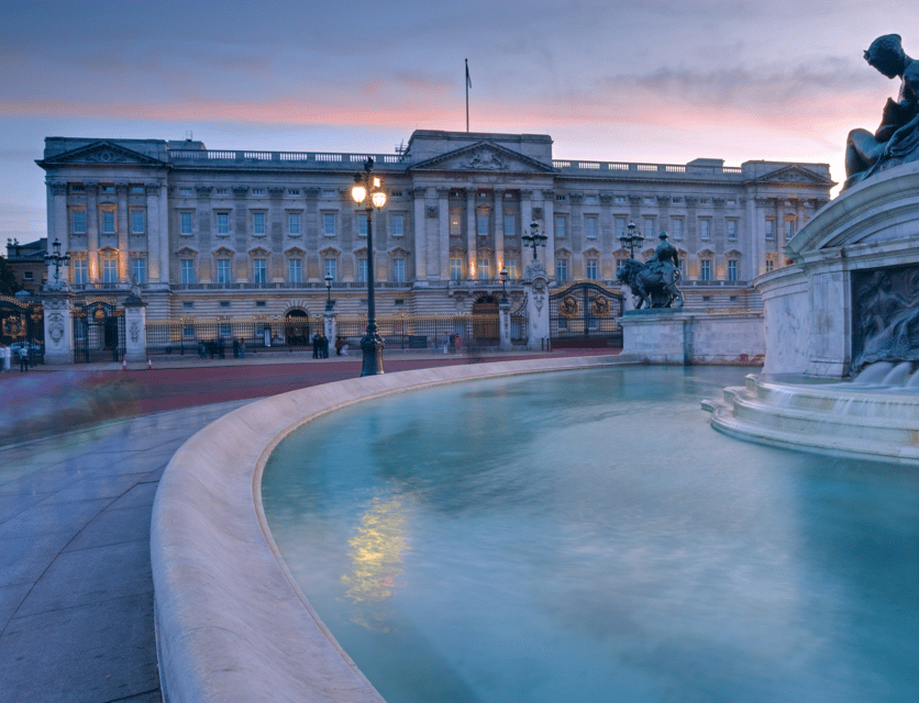 London: Buckingham Palace and Royal London Walking Tour - Value: Why This $59.27 Combo Can Make Sense