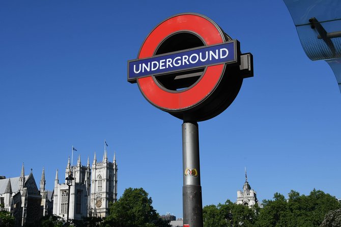 London: Buckingham Palace & Big Ben (& Westminster Abbey entry) - Westminster Abbey: Pre-Booked Entry and Your Own Pace Inside
