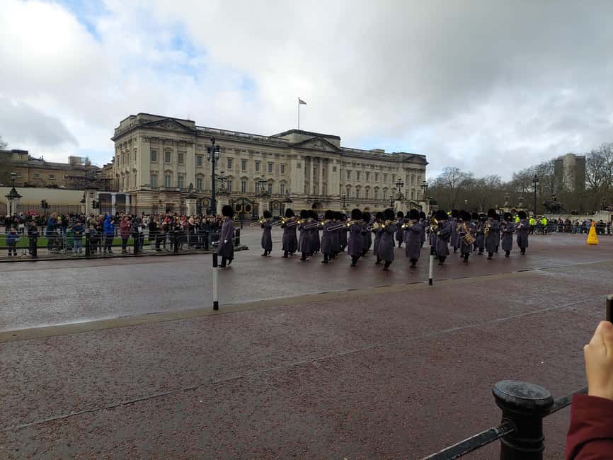 London Buckingham Palace: Changing of the Guard Walking Tour - Why the Changing of the Guard is more than a crowd spectacle