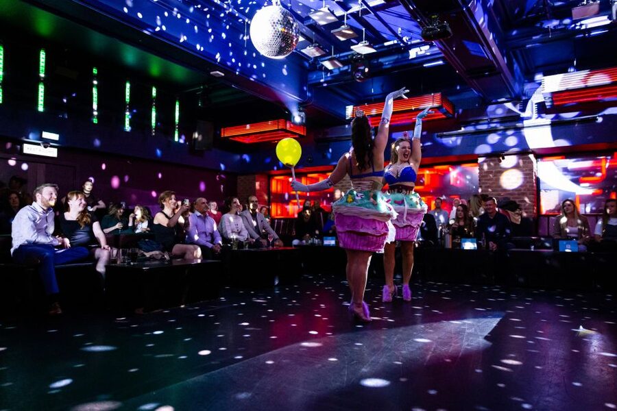 London: Burlesque Cabaret Show in the West End - Should You Book It? My practical take