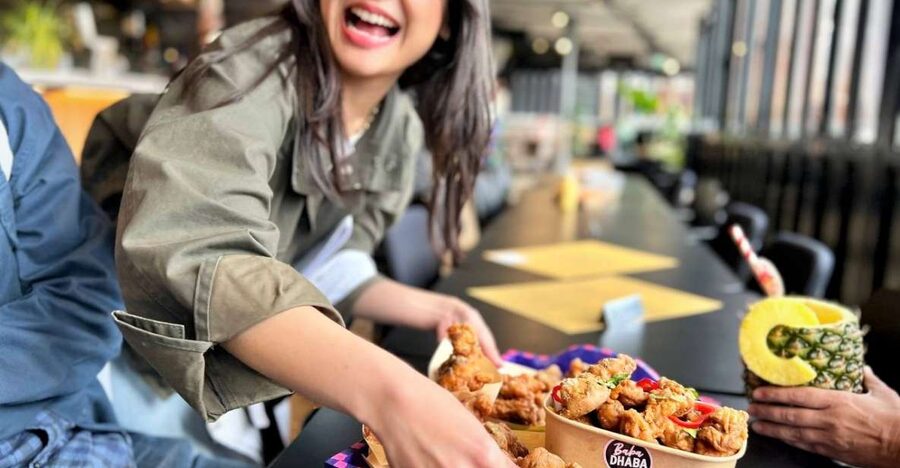 London: Camden Market Food Tour with 7 Street Food Tastings - Camden Market on Foot: what this 3-hour plan is really like