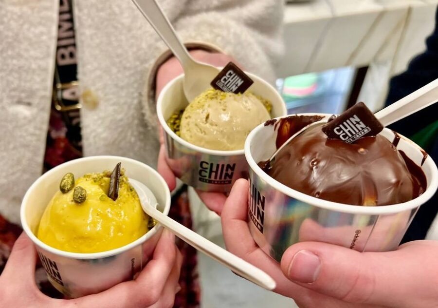 London: Camden Market Food Tour with 7 Street Food Tastings - British cheese board and London craft cider: a very London pause
