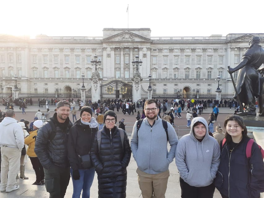 London: Central London Outdoor Tour - Meeting at Green Park’s Diana fountain: simple start, watch the exact spot