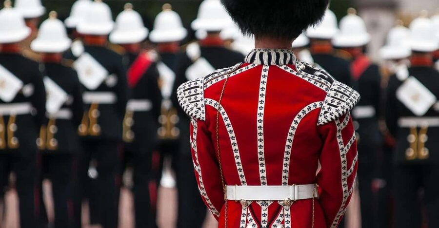 London: Changing of the Guard Experience and Landmarks Tour - Should you book? My honest take for the right kind of visitor