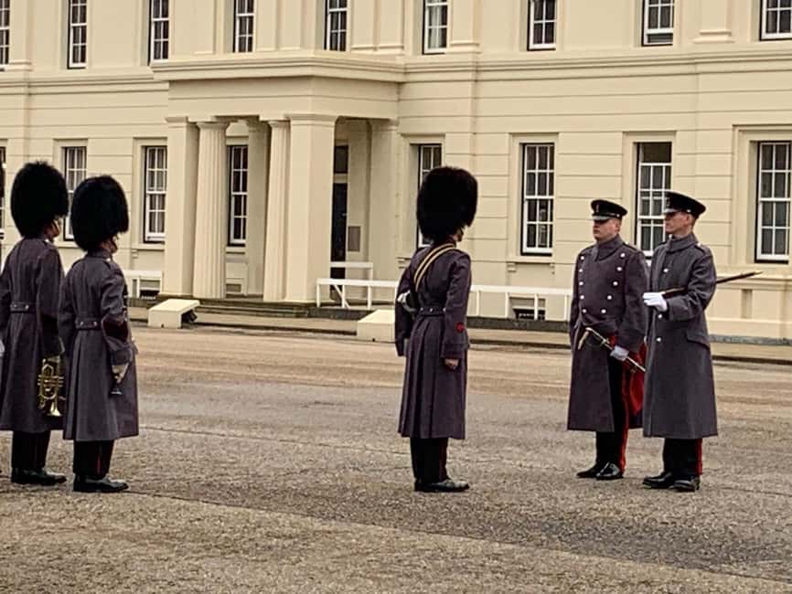 London: Changing of the Guard Experience with a Historian - Who This London Experience Fits Best