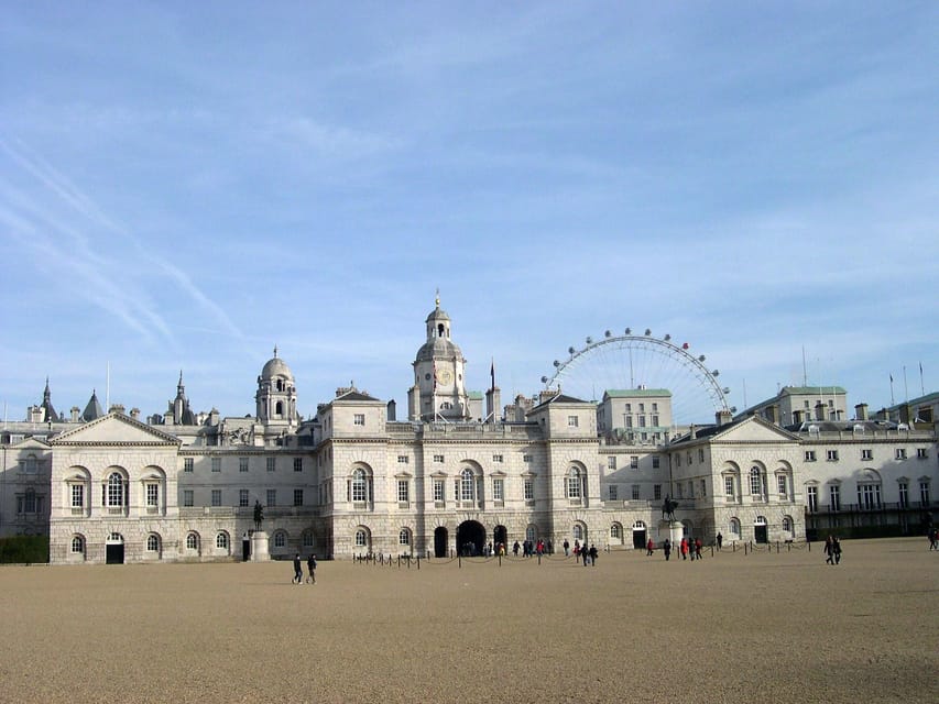 London: Changing of the Guard Guided Tour Experience - Stopping for Photos: Big Ben and Westminster Abbey Without Wasted Steps