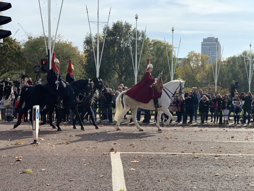 London: Changing of the Guard Private Group or Family Tour - Timing Changes: What You Can (and Can’t) Control