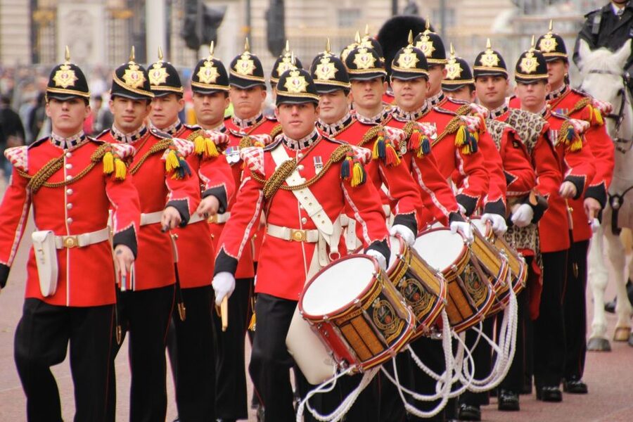 London: Changing of the Guard Private Group or Family Tour - The Two-Hour Format: Enough Time for the Guard Story