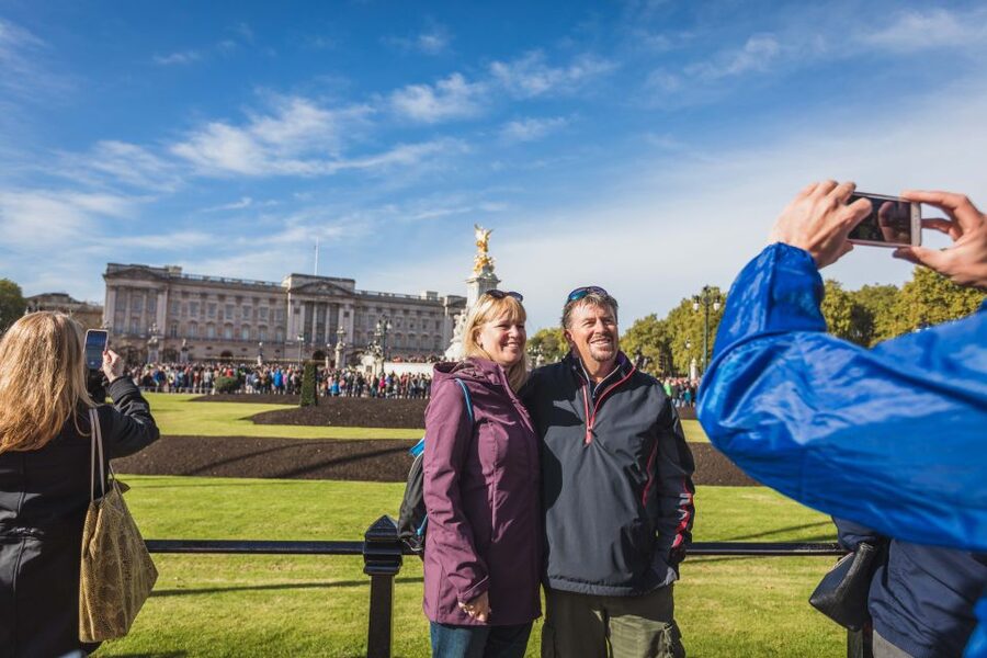 London: Changing of the Guard Walking Tour - Who should book this tour (and who should skip it)