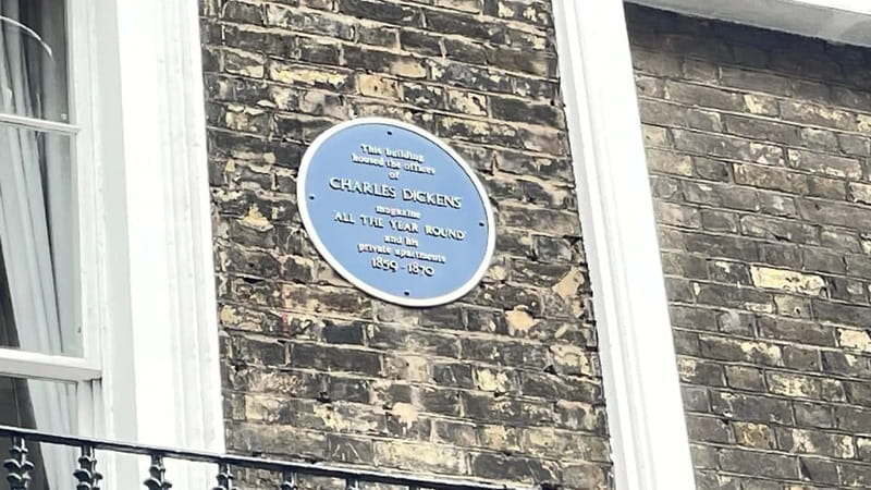 London: Charles Dickens Walking Tour for Small Groups - Twisted alleyways and 19th-century corners you can actually walk