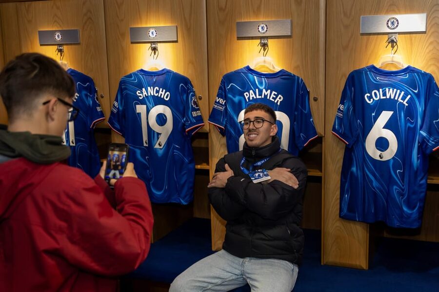 London: Chelsea FC Museum and Stamford Bridge Classic Tour - Key moments you’ll remember