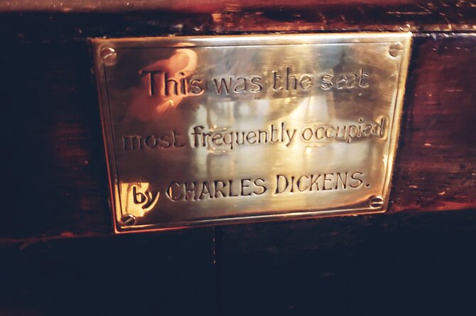 London Christmas Carol & Charles Dickens Small Group Walking Tour - The coffee-house route: Scrooge’s counting world and Dickens’s favorite chop-house