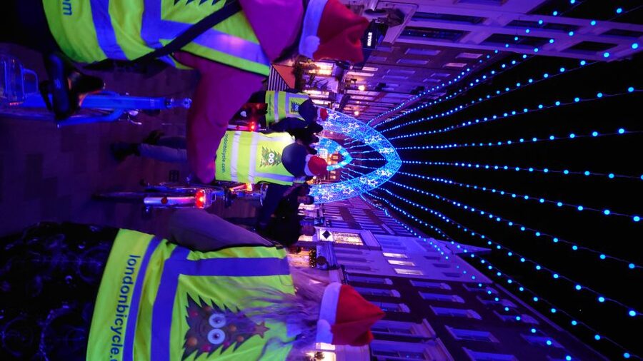 London Christmas Lights Bike Tour - The dusk ride: Southbank markets, London Eye, Big Ben, and Parliament