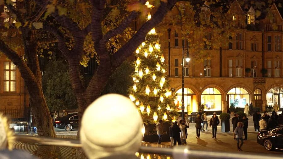 London: Christmas Lights Bus Tour With Live Guide - Key takeaways before you go