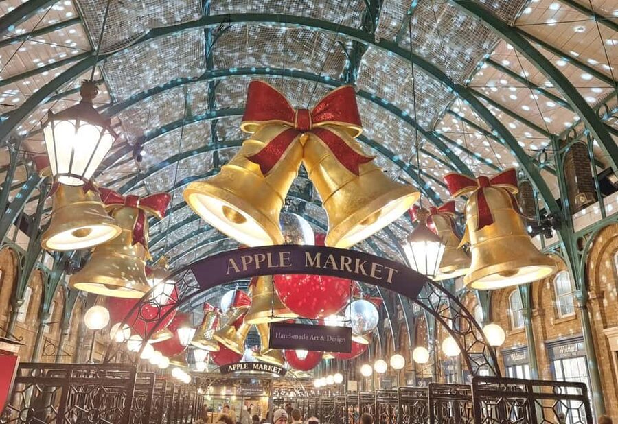 London: Christmas Lights Guided Walking Tour Small Group - Mayfair and New Bond Street: the elegant Christmas look