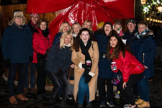 London Christmas Lights Guided Walking Tour - Meeting Caroline or Phil at Covent Garden (and what that means for your evening)