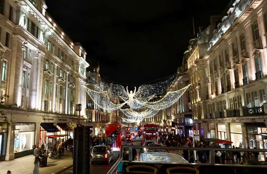 London: Christmas Lights Open-Top Bus Tour - Start Point: How to Find the Bus by the Ritz and Green Park