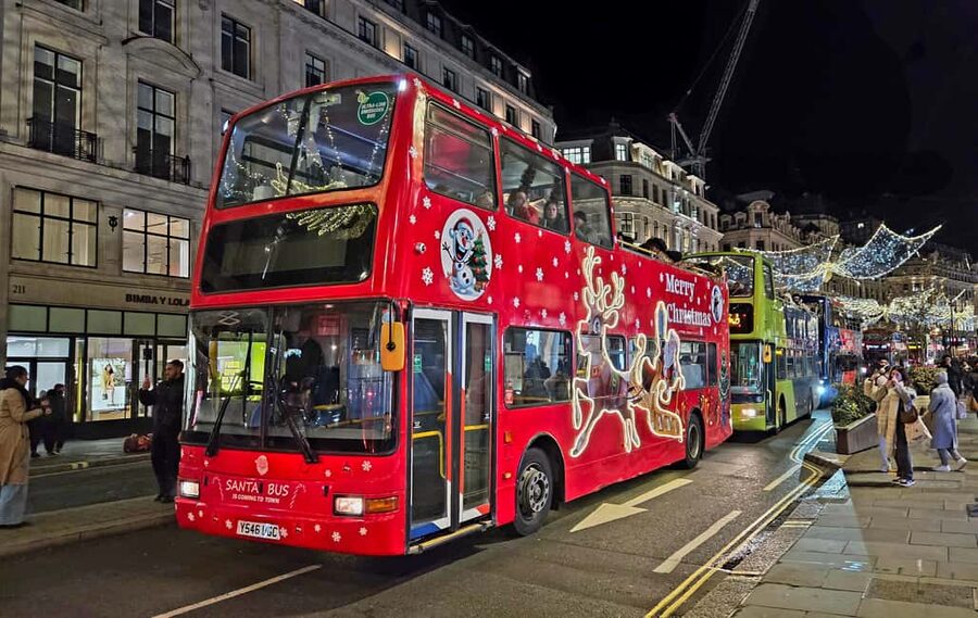 London: Christmas Lights Santa Sleigh Open-Top Tour - Starting at Embankment and Finding Your Bus Stop Fast